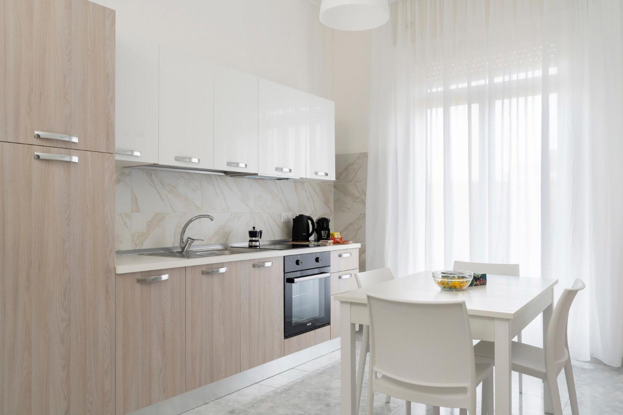 Vista Duomo Apartment Napoli Bagian luar foto