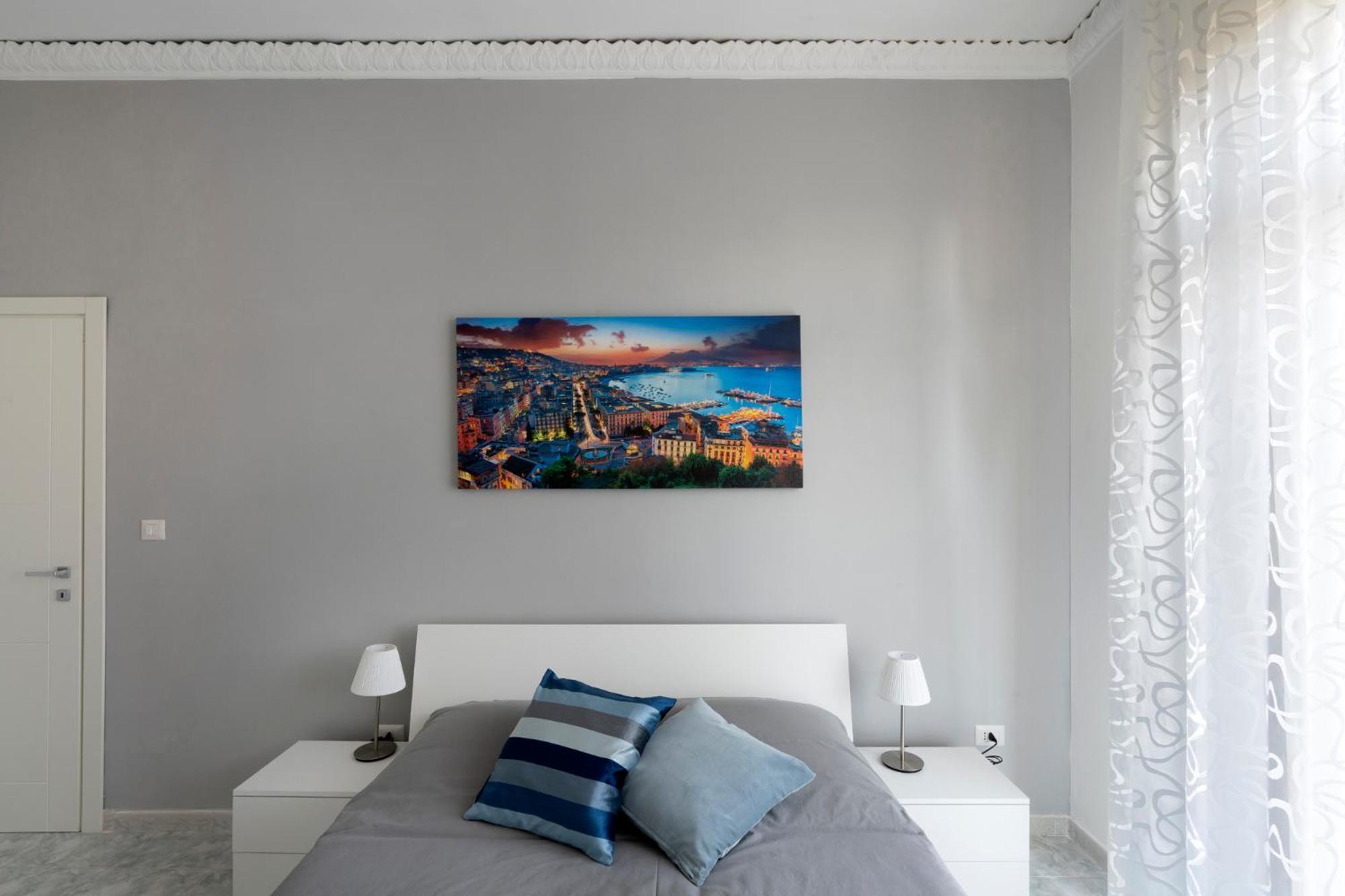 Vista Duomo Apartment Napoli Bagian luar foto